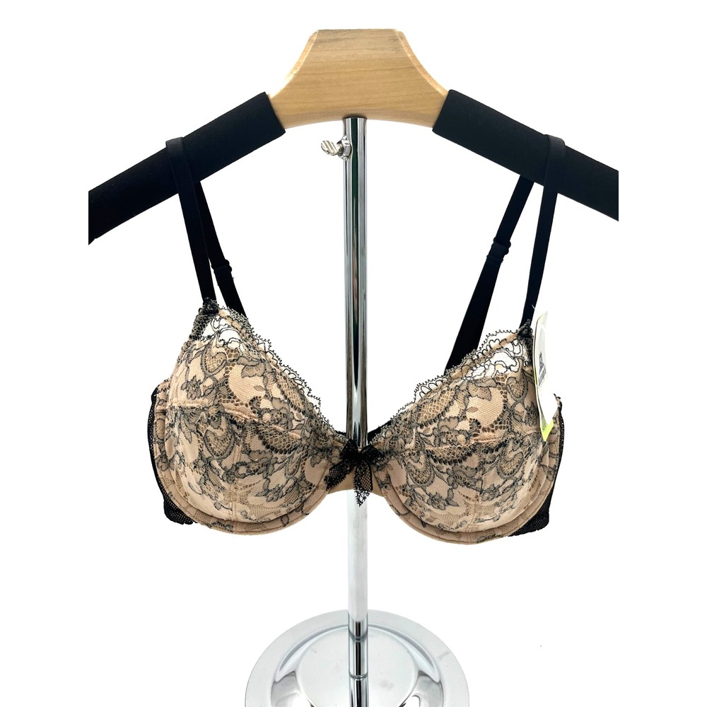 B.Tempt'd BTemptd By Wacoal‎ Lace Contour Bra Style 953247 Size 32C